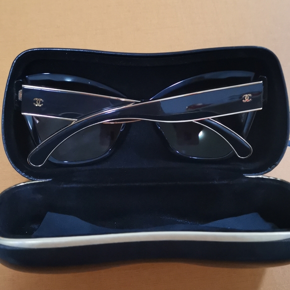 Chanel Sunglasses Model 5271 - Picture 3 of 10